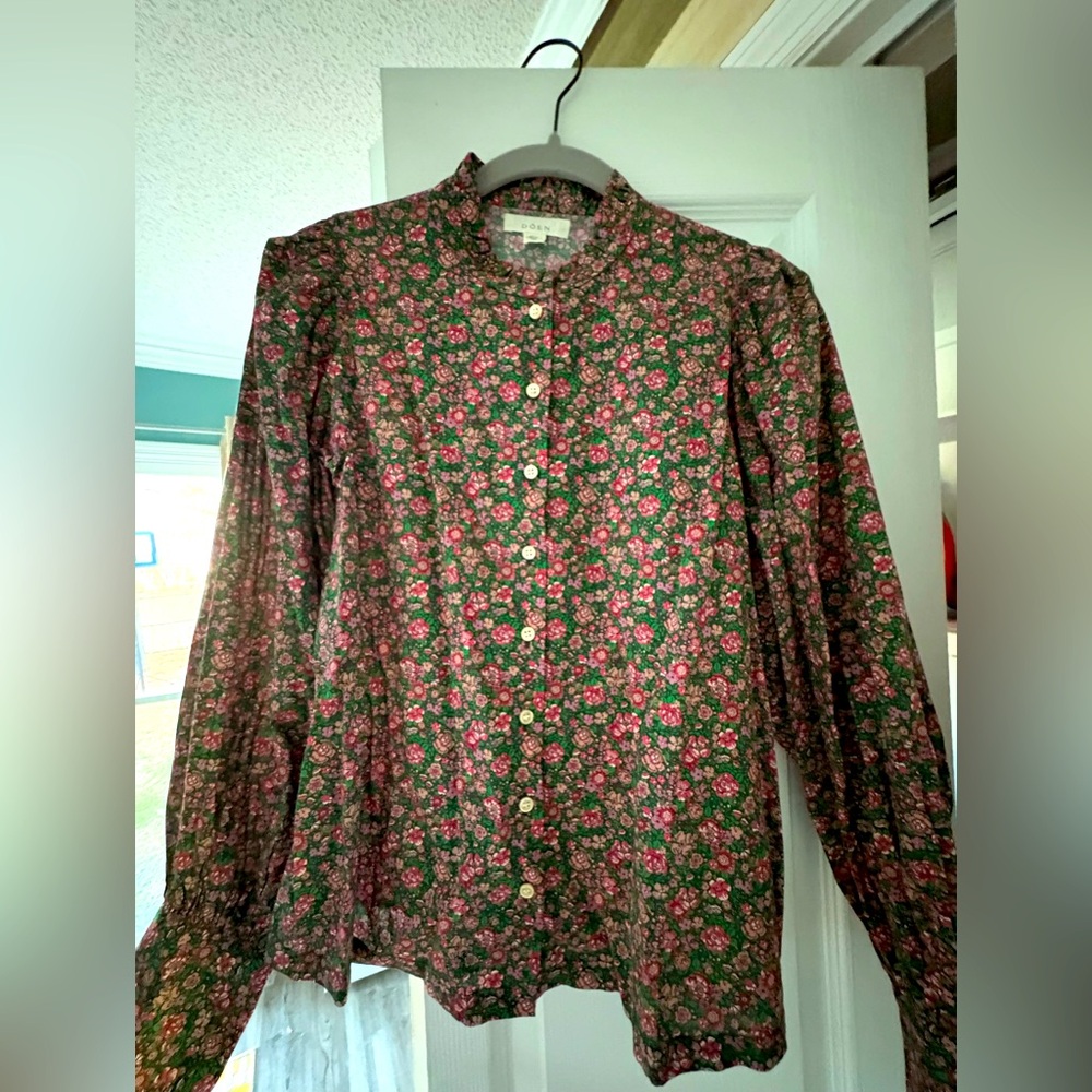Doen XS Cotton Liberty Print Button-up Blouse in EUC.
